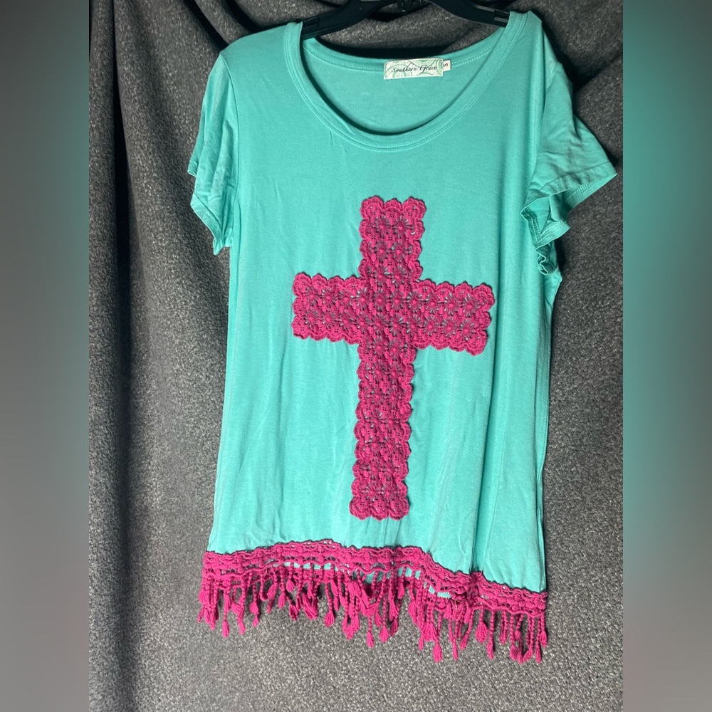 Never worn super cute and soft.